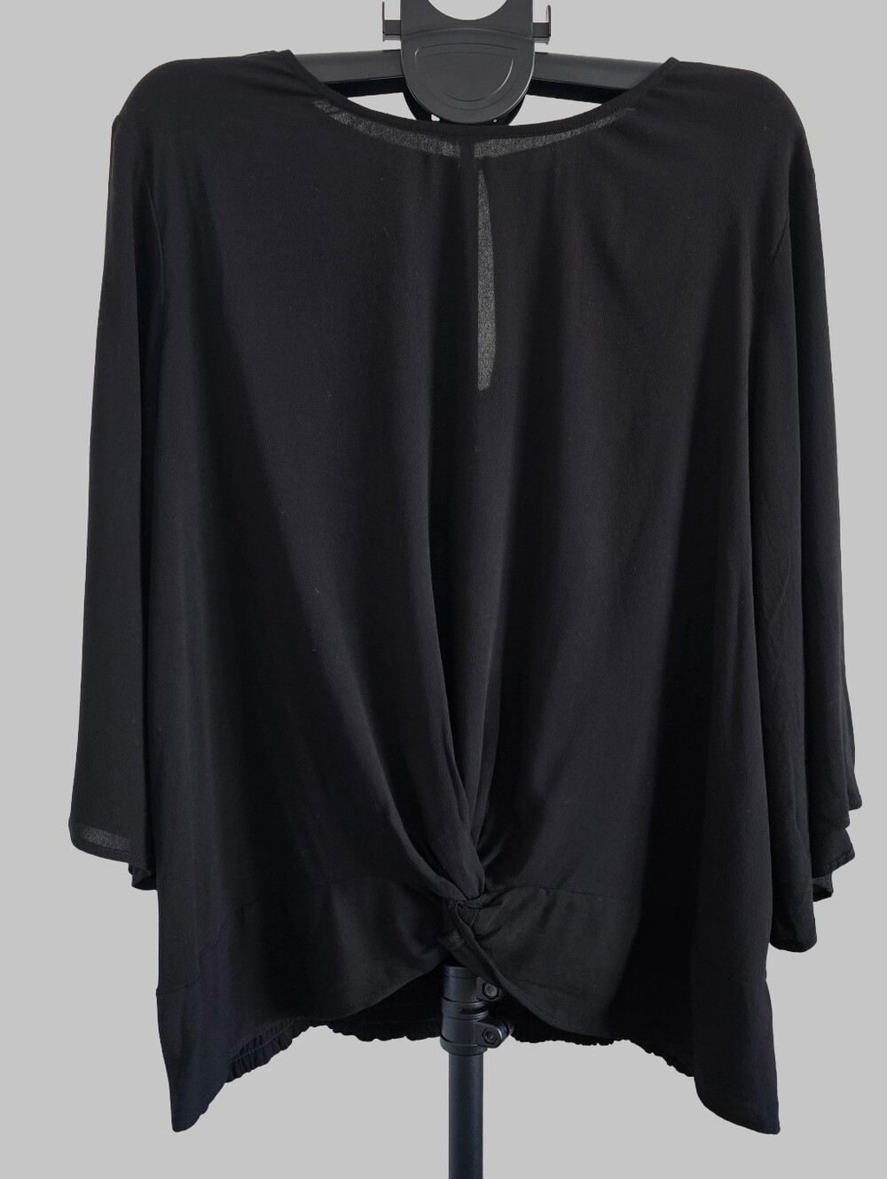 New With Tags Loralette Front Knot Top / Blouse – Size 1X (Black)